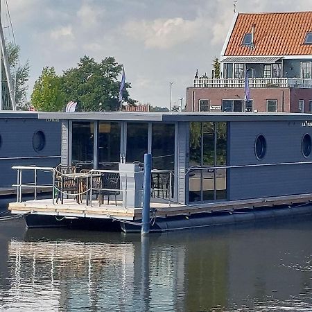Luxury Houseboat In Volendam Marina Hotel Exterior foto
