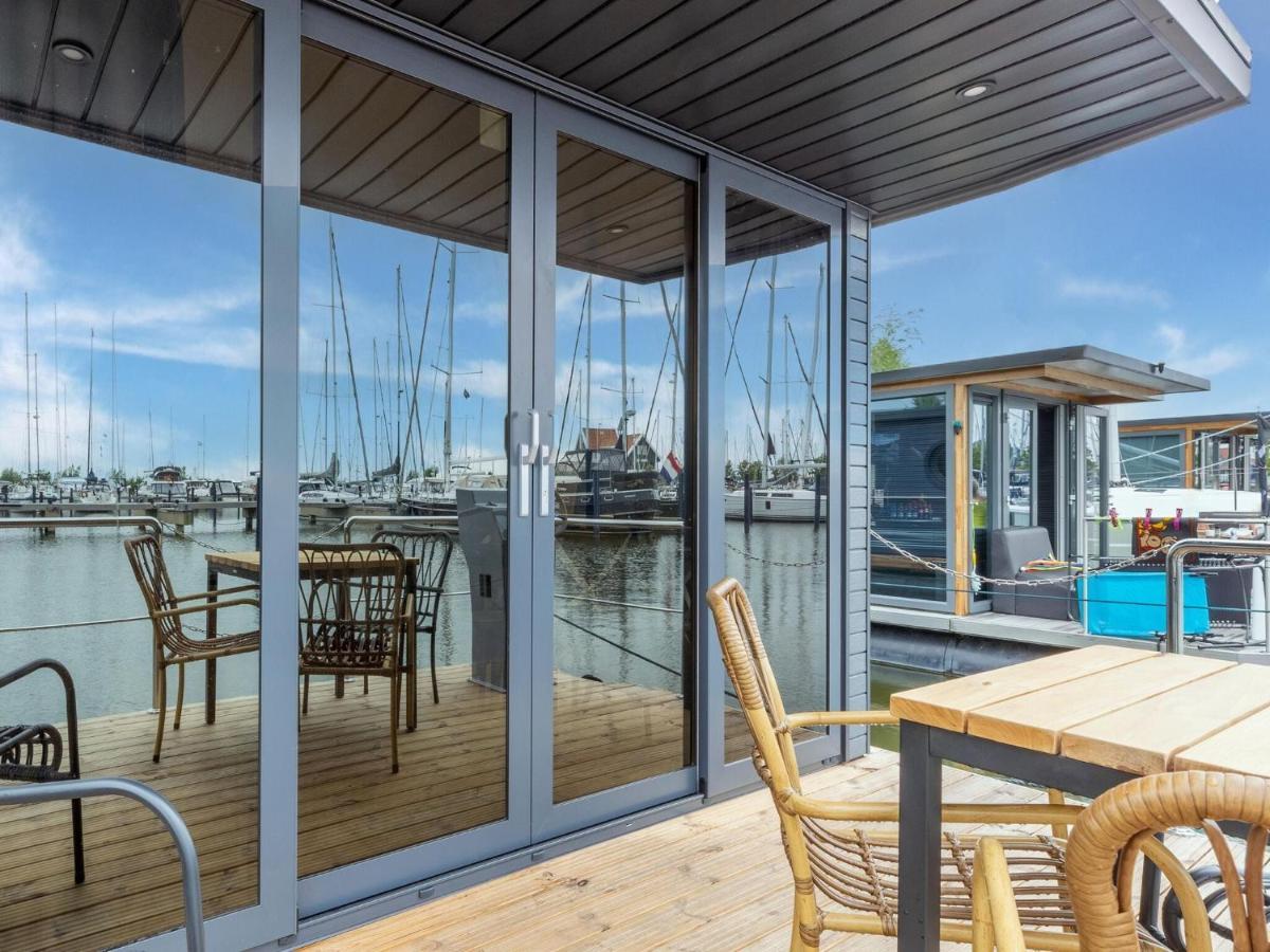 Luxury Houseboat In Volendam Marina Hotel Exterior foto