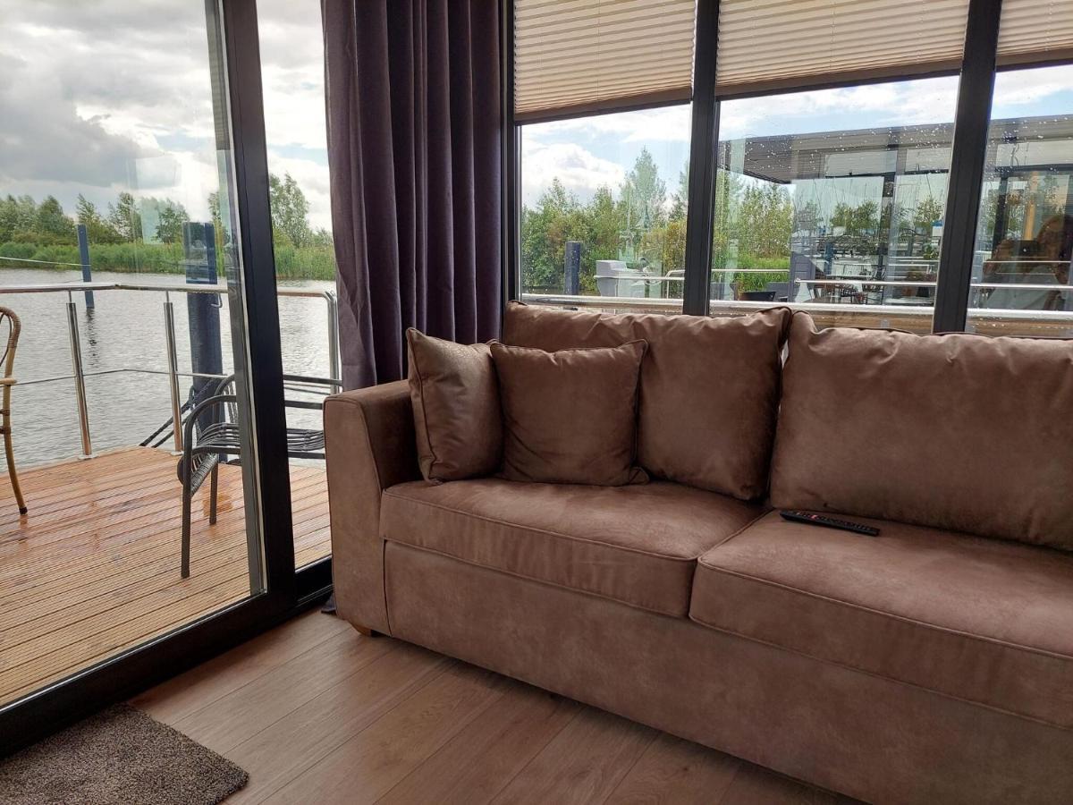 Luxury Houseboat In Volendam Marina Hotel Exterior foto